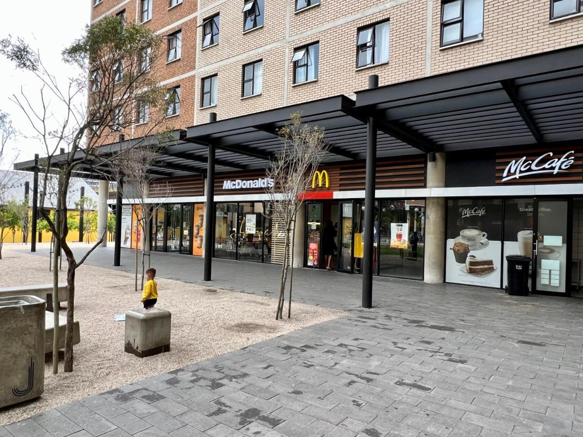 City Living Apartment 119 - Washer, 4K Tv, Fast Wifi, & Sunny Balcony Johannesburg Exteriör bild