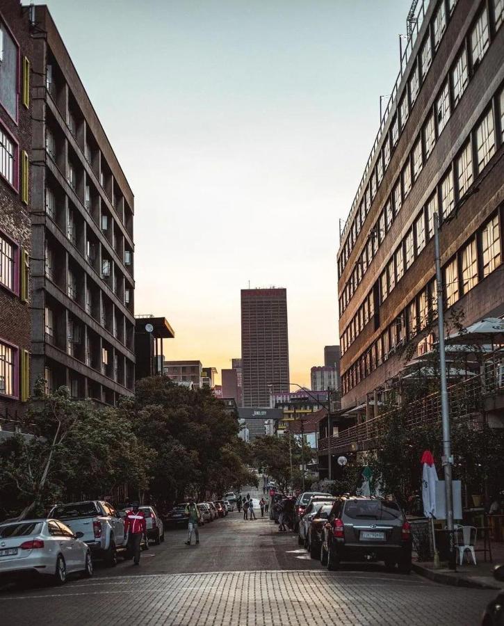 City Living Apartment 119 - Washer, 4K Tv, Fast Wifi, & Sunny Balcony Johannesburg Exteriör bild